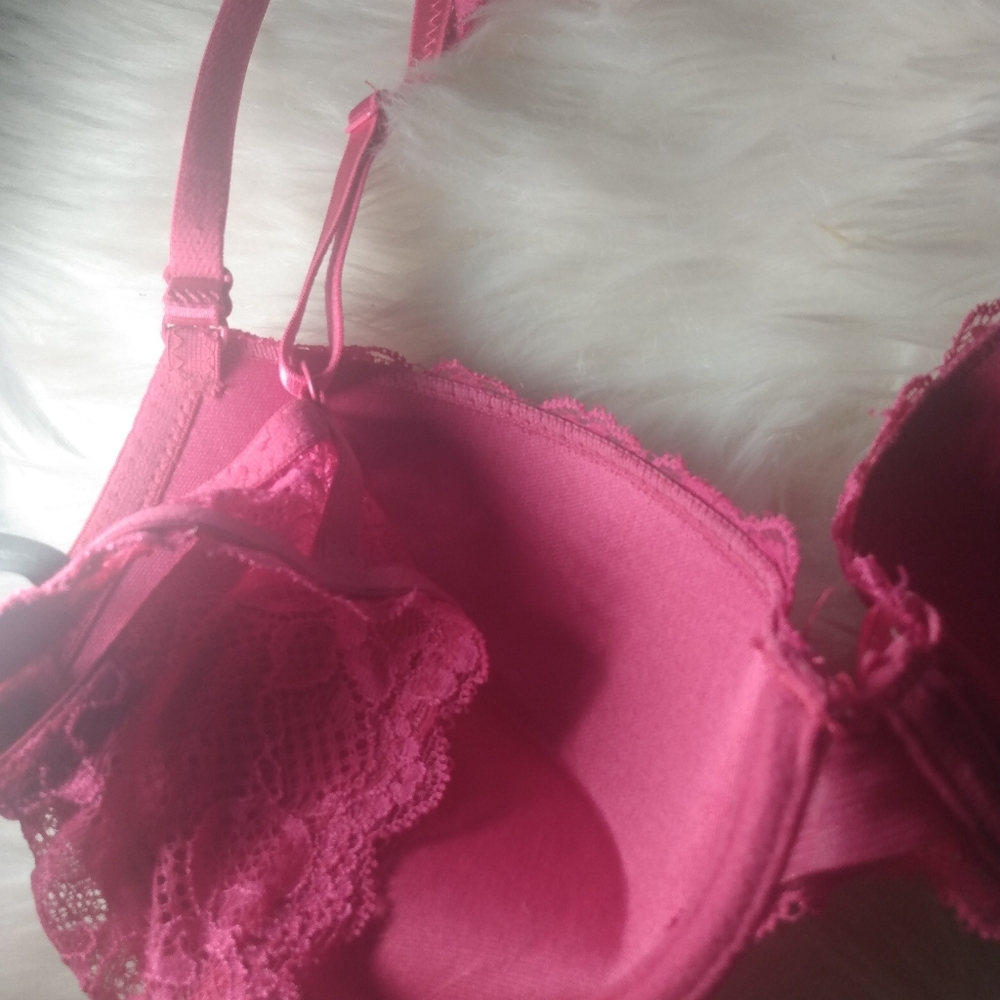 Bra - Picture 4 of 9